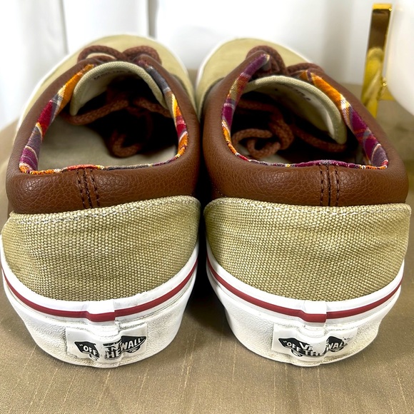 Vans - Picture 7 of 8